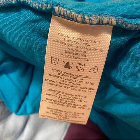 Forum Snowboarding Hoodie Vest - Picture 11 of 11